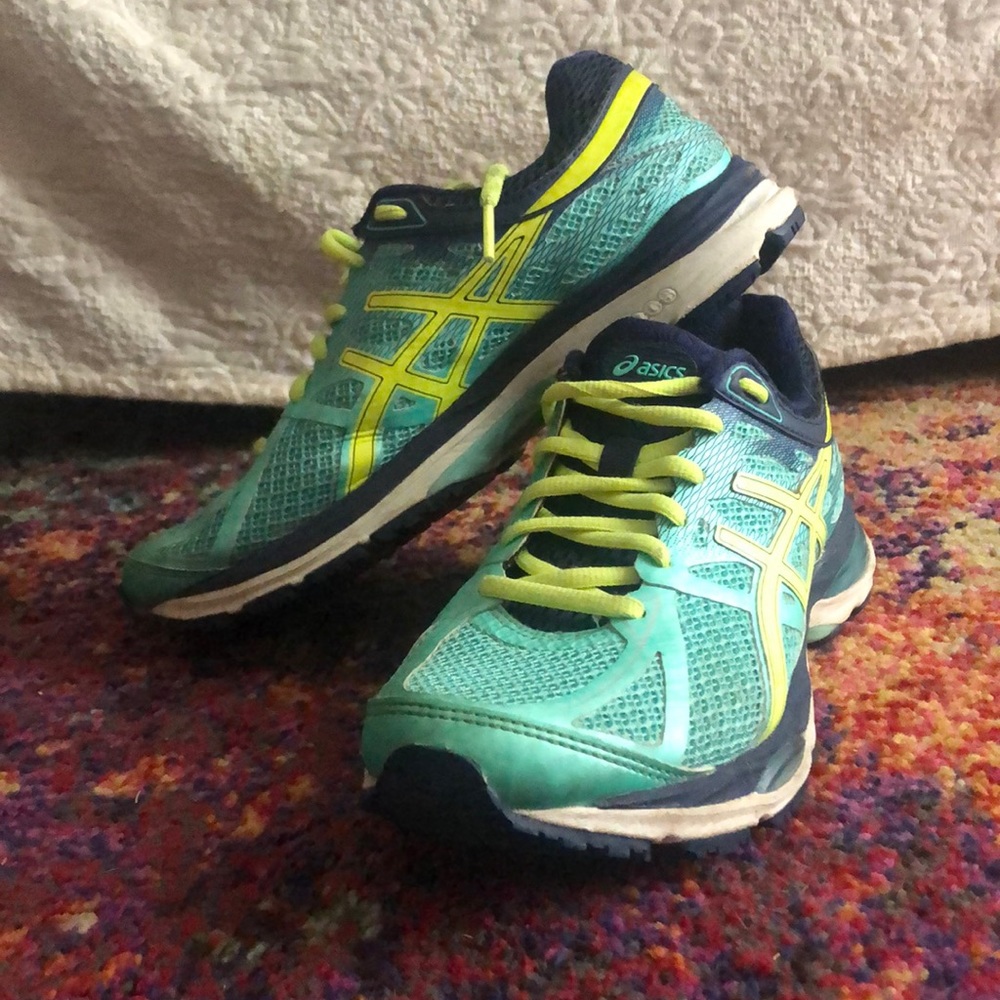 ASICS guidance line Size 7 tennis shoes